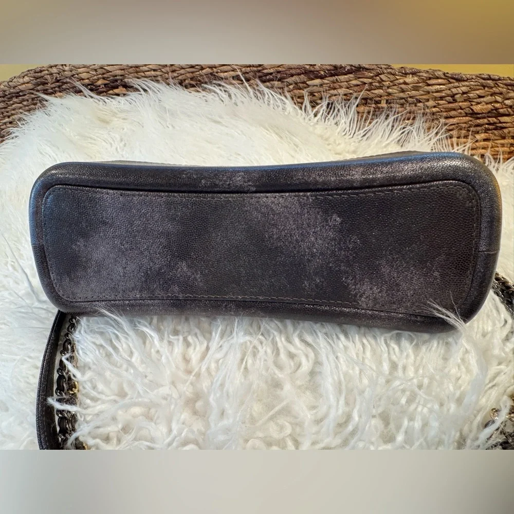 CHANEL Metallic Caviar Chevron Quilted Medium Gabrielle Hobo Dark Silver Gold - Picture 4 of 12